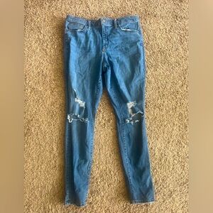 Universal thread: distressed skinny jeans